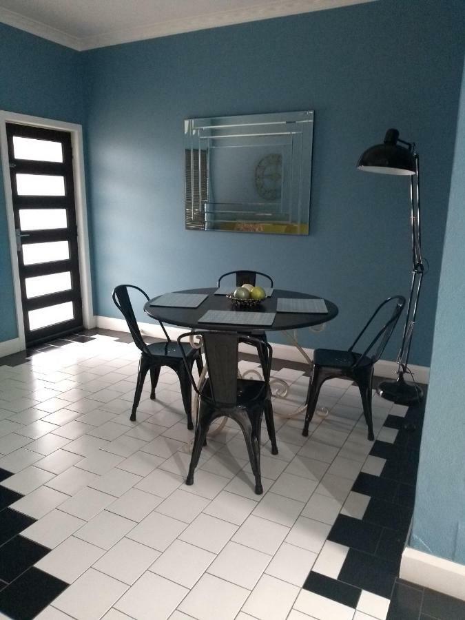 Kindred Studio Apartments Leeton Екстер'єр фото