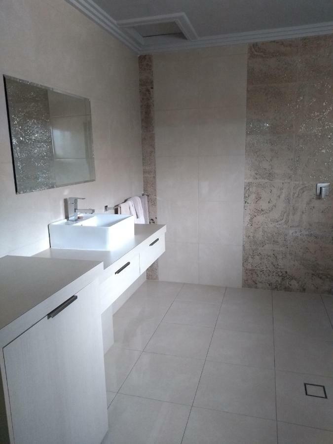 Kindred Studio Apartments Leeton Екстер'єр фото